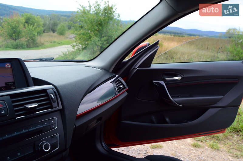 Хэтчбек BMW 1 Series 2012 в Львове