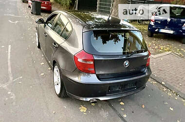 Хэтчбек BMW 1 Series 2007 в Мукачево