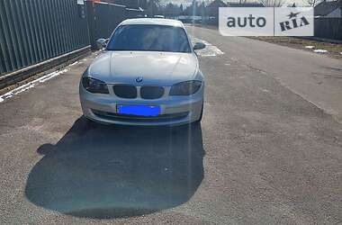 Хэтчбек BMW 1 Series 2009 в 