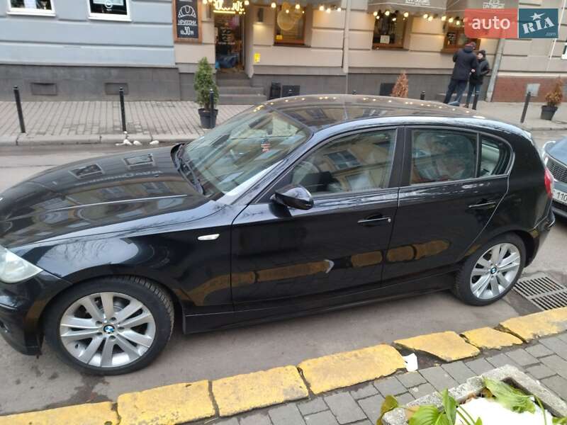 Хэтчбек BMW 1 Series 2006 в Львове