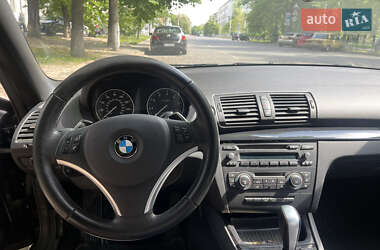 Кабриолет BMW 1 Series 2011 в Киеве