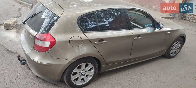 Хэтчбек BMW 1 Series 2005 в Одессе