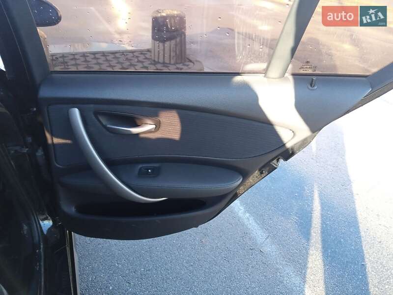 Хэтчбек BMW 1 Series 2008 в Киеве