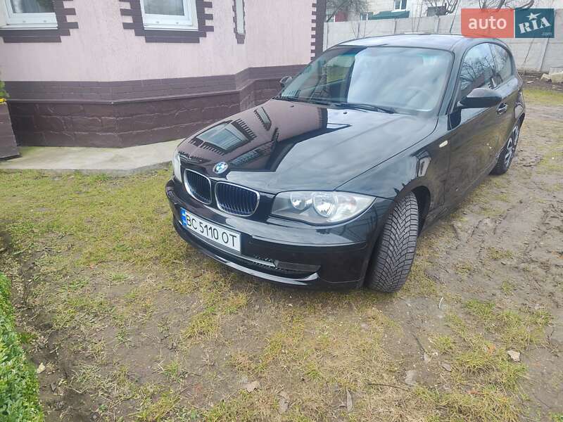 Хетчбек BMW 1 Series 2009 в Києві