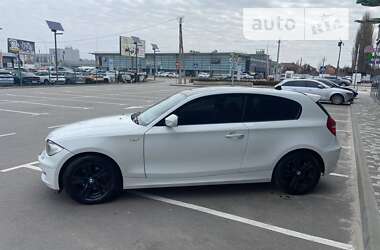 Хэтчбек BMW 1 Series 2010 в Киеве