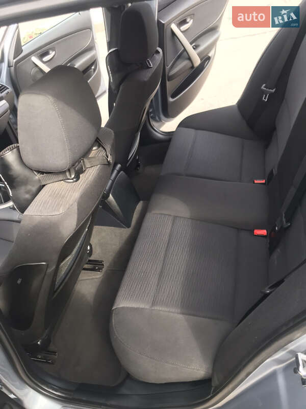 Хетчбек BMW 1 Series 2007 в Львові