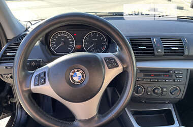 Хэтчбек BMW 1 Series 2005 в Днепре