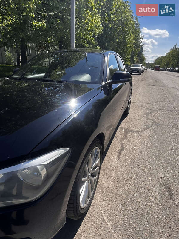 Хэтчбек BMW 1 Series 2012 в Киеве