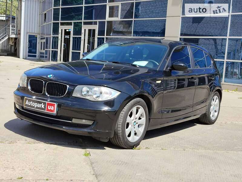 Хэтчбек BMW 1 Series 2009 в Харькове