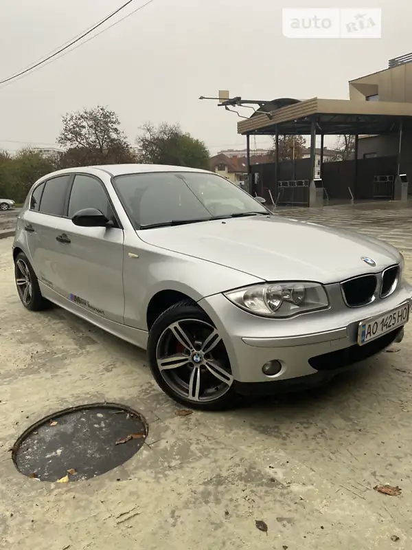 BMW 1 Series 2005