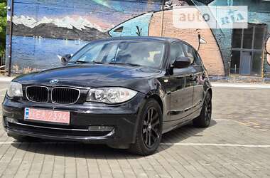 Хэтчбек BMW 1 Series 2010 в Луцке