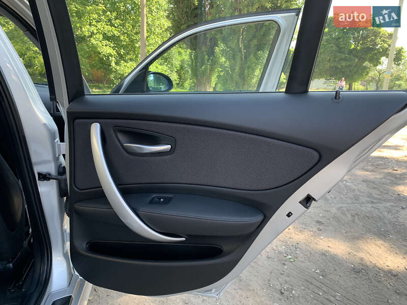 Хэтчбек BMW 1 Series 2007 в Харькове фото 17 Хэтчбек BMW 1 Series 2007 в Харькове