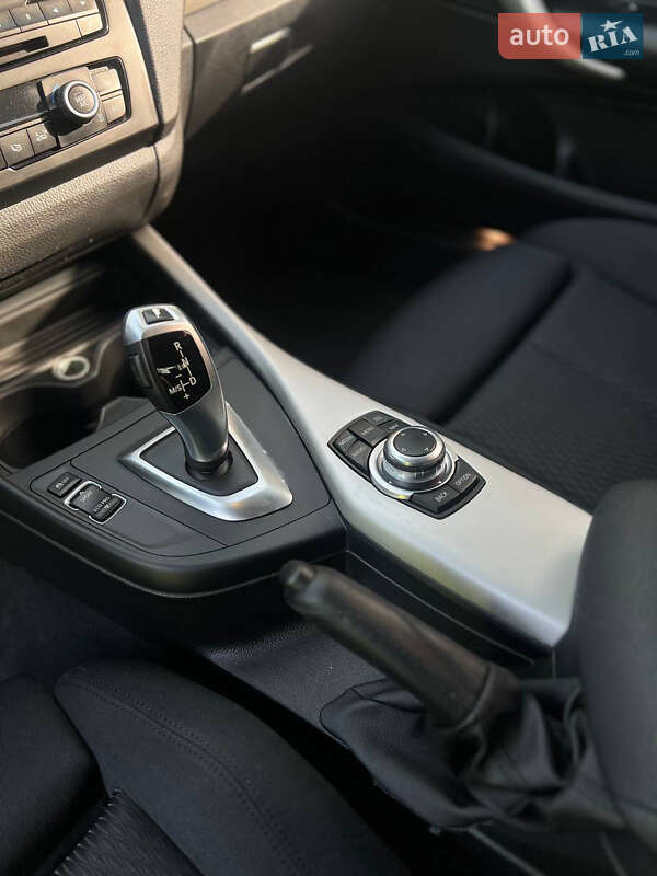 Хэтчбек BMW 1 Series 2014 в Тячеве