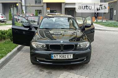 Хэтчбек BMW 1 Series 2010 в Ивано-Франковске