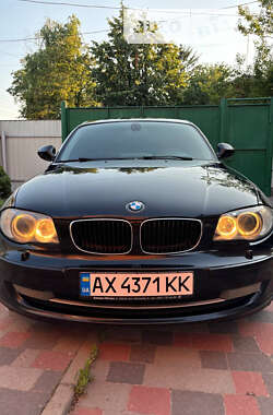 Хэтчбек BMW 1 Series 2010 в Харькове