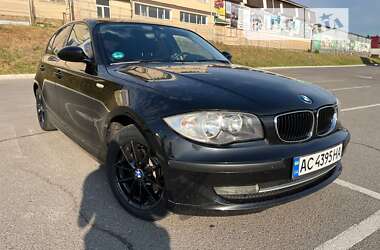 Хэтчбек BMW 1 Series 2009 в Золочеве