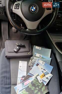 Хетчбек BMW 1 Series 2005 в 