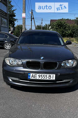 Хетчбек BMW 1 Series 2007 в Межовій