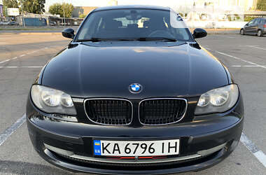 Хэтчбек BMW 1 Series 2008 в Киеве