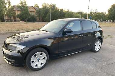 Хэтчбек BMW 1 Series 2008 в Кривом Роге