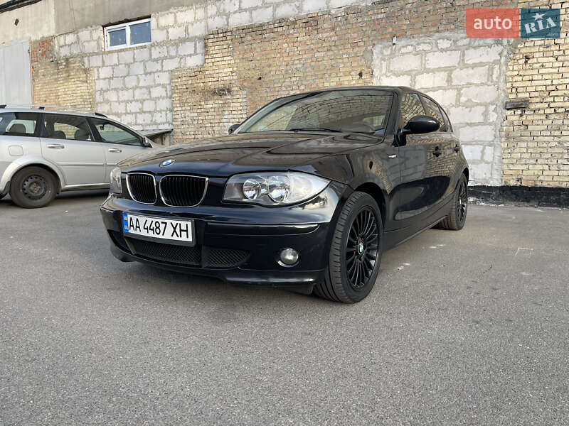 Хэтчбек BMW 1 Series 2005 в Киеве