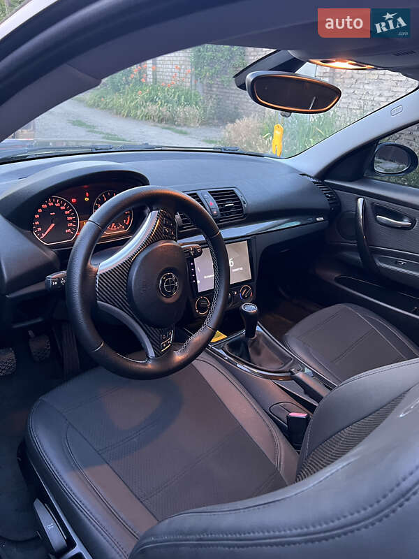 Купе BMW 1 Series 2009 в Кривому Розі фото 5 Купе BMW 1 Series 2009 в Кривому Розі