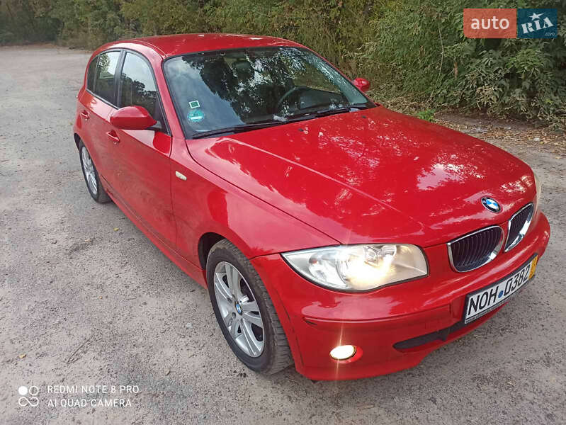 Хэтчбек BMW 1 Series 2006 в Чернигове