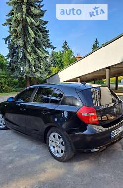 Хэтчбек BMW 1 Series 2008 в Львове