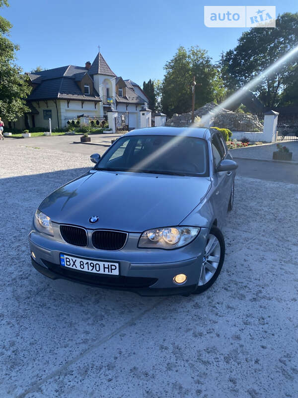 Хетчбек BMW 1 Series 2004 в Кам'янець-Подільському