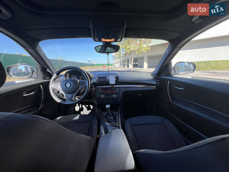 Хетчбек BMW 1 Series 2011 в Києві фото 12 Хетчбек BMW 1 Series 2011 в Києві