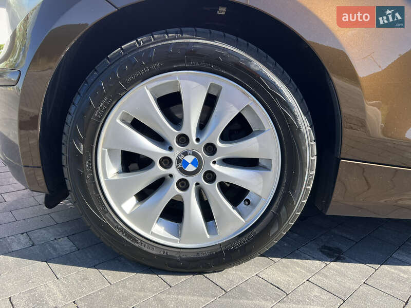 Хетчбек BMW 1 Series 2011 в Києві фото 15 Хетчбек BMW 1 Series 2011 в Києві