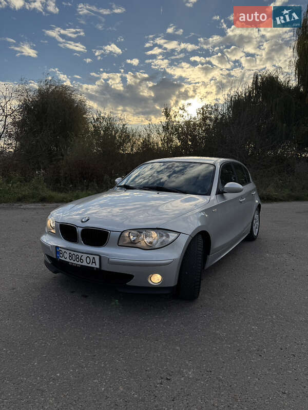 BMW 1 Series 2005