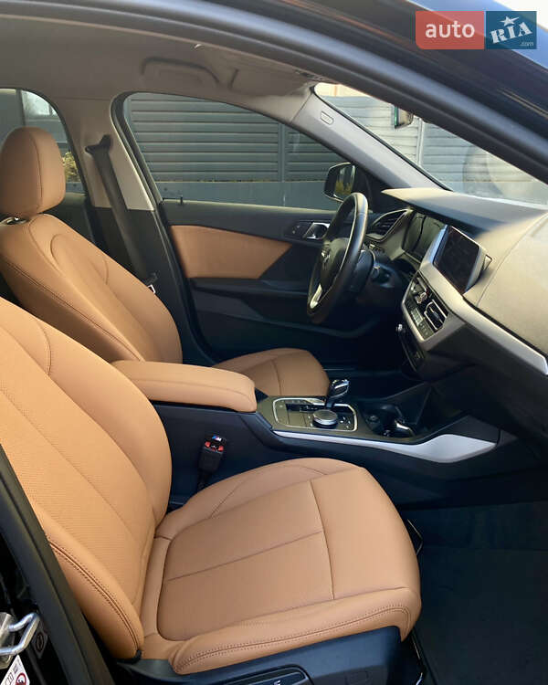 Хетчбек BMW 1 Series 2020 в Івано-Франківську