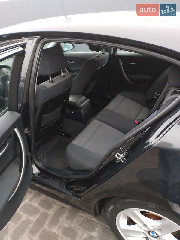 Хэтчбек BMW 1 Series 2004 в Ровно