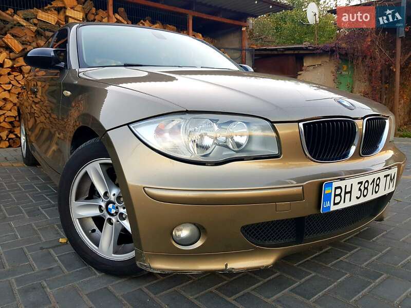 Хэтчбек BMW 1 Series 2005 в Николаеве