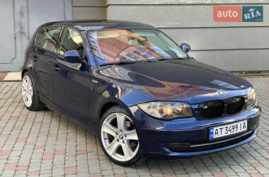 Хэтчбек BMW 1 Series 2010 в Ивано-Франковске