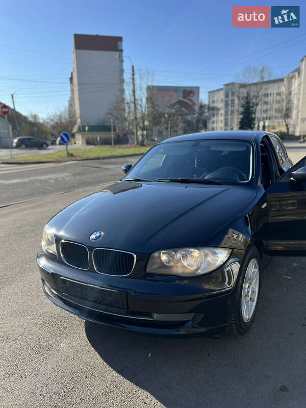 Хетчбек BMW 1 Series 2008 в Івано-Франківську