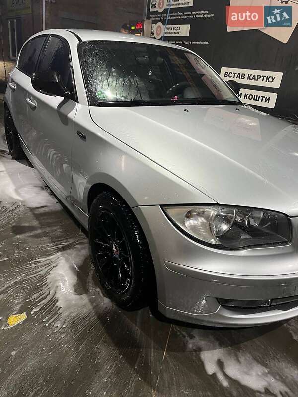 Хэтчбек BMW 1 Series 2009 в Белой Церкви фото 23 Хэтчбек BMW 1 Series 2009 в Белой Церкви