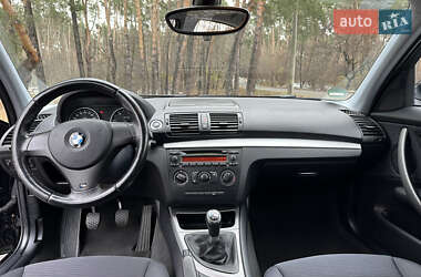 Хэтчбек BMW 1 Series 2008 в 