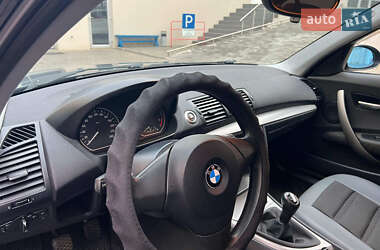 Хэтчбек BMW 1 Series 2006 в Одессе