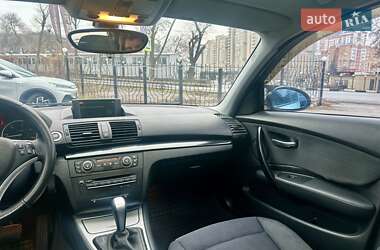 Хэтчбек BMW 1 Series 2007 в Харькове