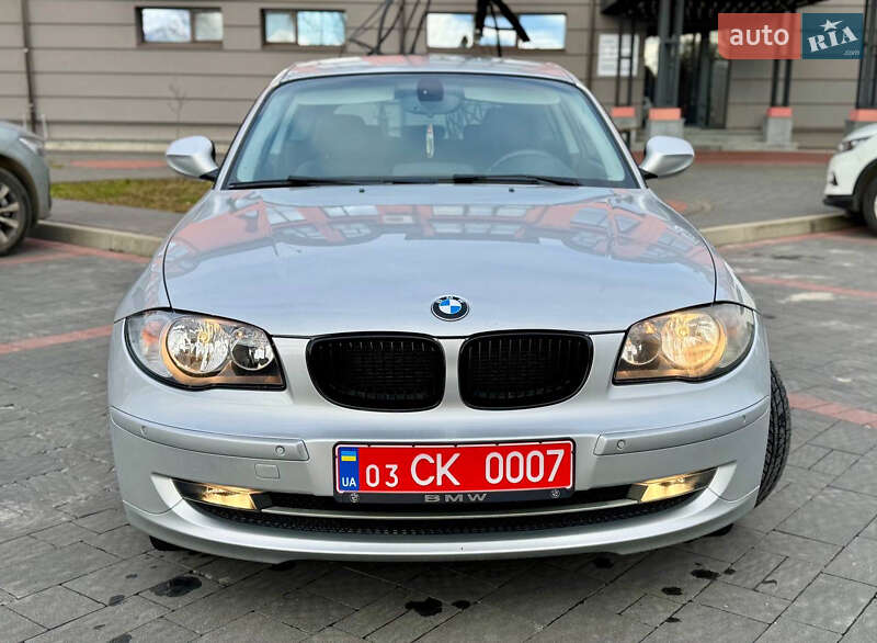 Хетчбек BMW 1 Series 2010 в Дрогобичі