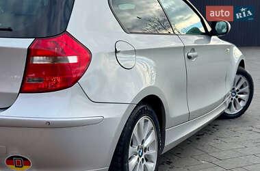 Хетчбек BMW 1 Series 2010 в Дрогобичі