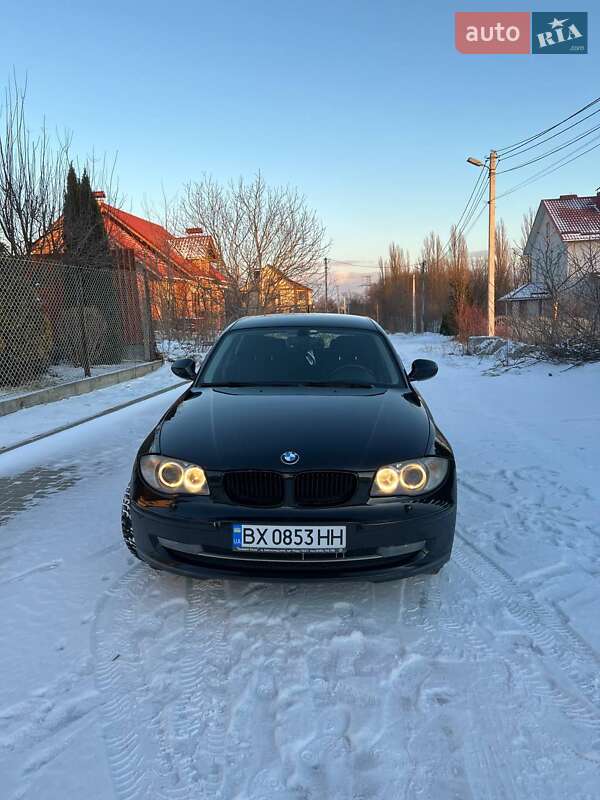 Хэтчбек BMW 1 Series 2011 в Хмельницком