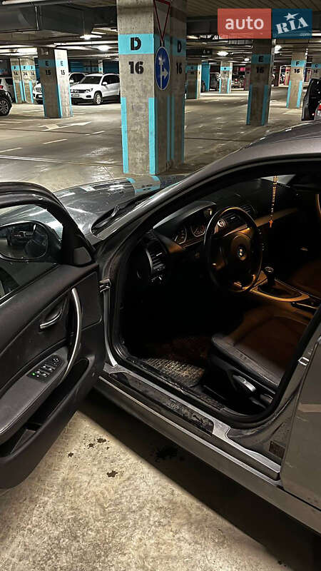 Хэтчбек BMW 1 Series 2011 в Львове