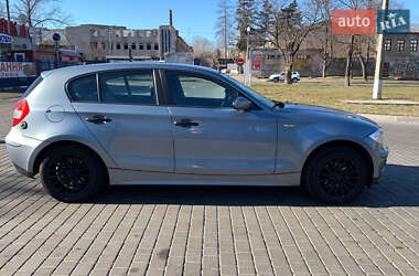 Хэтчбек BMW 1 Series 2006 в  фото 5 Хэтчбек BMW 1 Series 2006 в