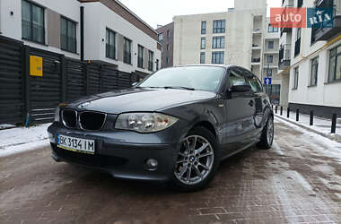 Хетчбек BMW 1 Series 2005 в Ужгороді