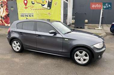 Хэтчбек BMW 1 Series 2005 в 
