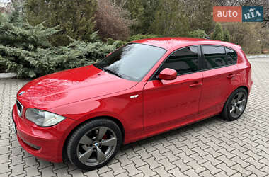 Хетчбек BMW 1 Series 2011 в Запоріжжі