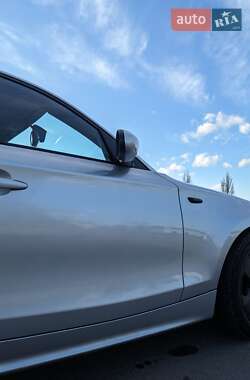Хетчбек BMW 1 Series 2005 в 